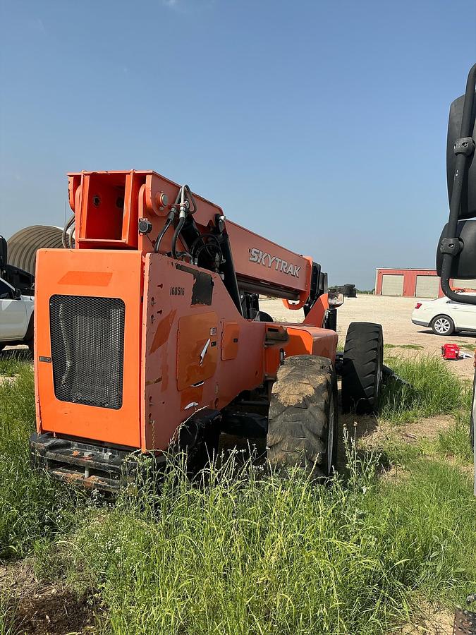 Used JLG Sky Trak 10042Telehandler