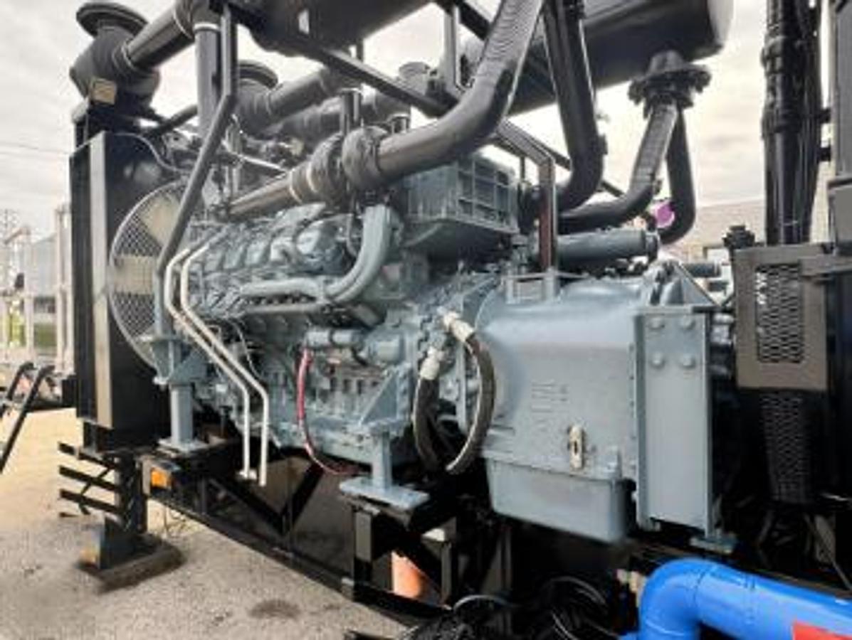 Used 2013 Total Equipment Double Pumper with Detroit MTU Series 2000, Allison S8610