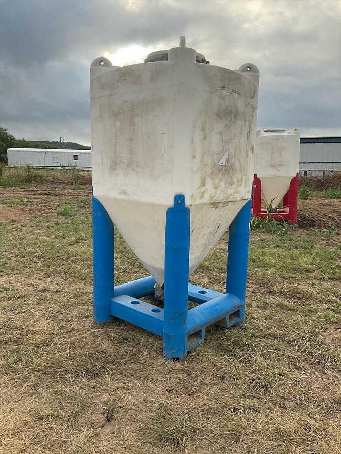 Used Snyder Flow Master Hopper