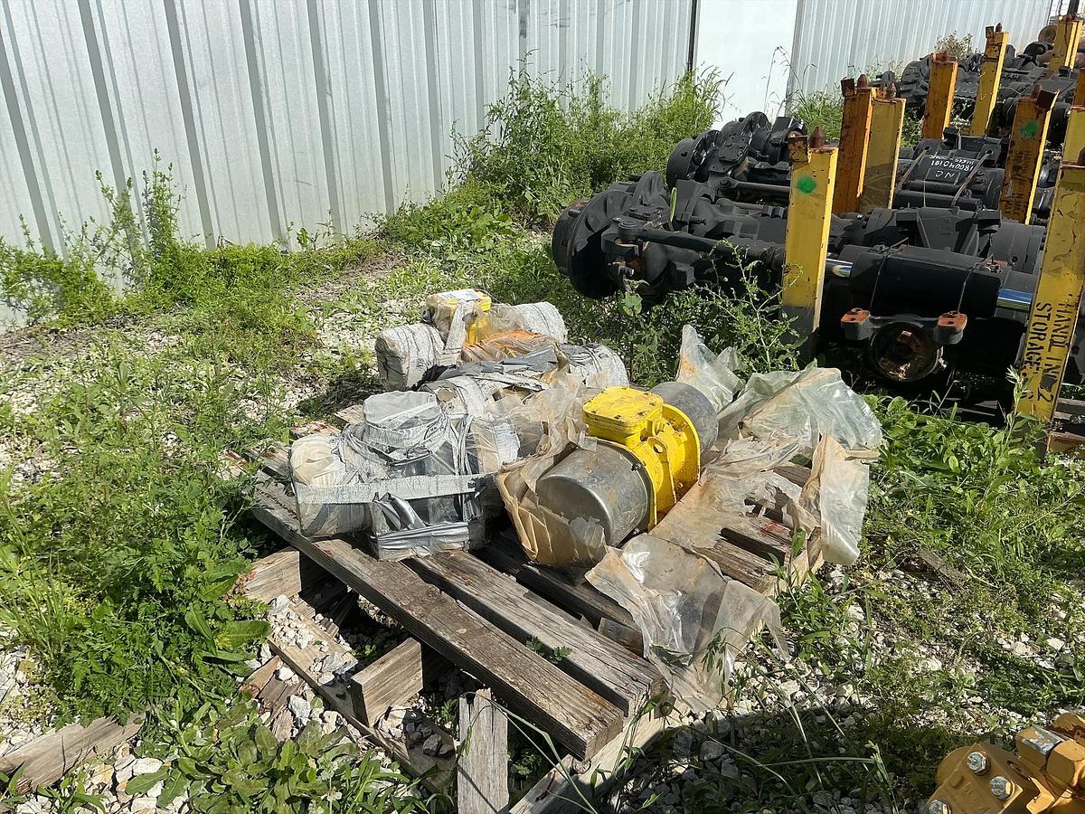 Used Vimarc Vibrating Motor x4