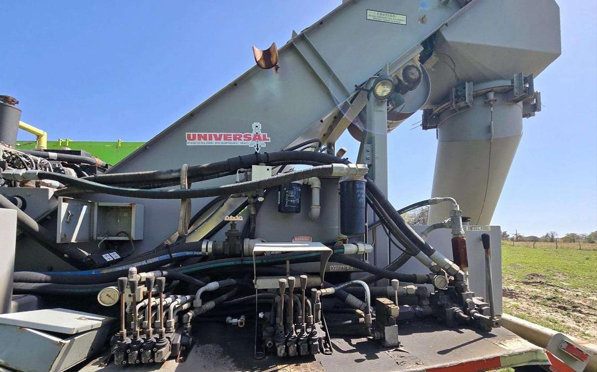 Used 2014 CAMBELT CF2445MSB T/A 4 STATION SAND CONVEYOR