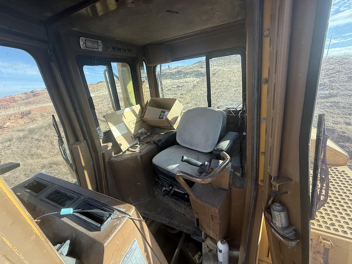 Used Caterpillar D9R Bulldozer 