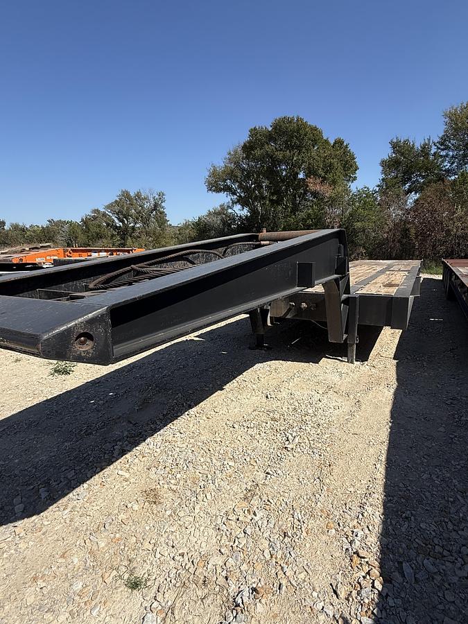Used 2009 Nuttall Step Deck 4 Axel Trailer