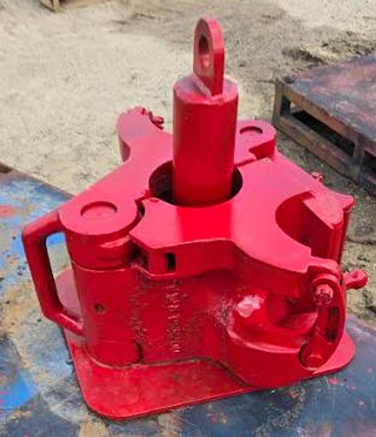 Used 4 1/2 350 TON DRILL PIPE ELEVATOR