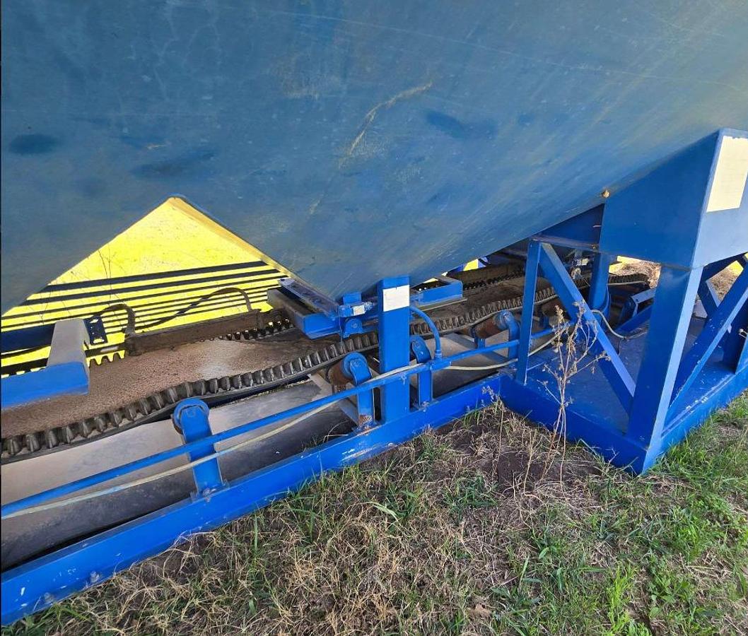 Used 2012 APPCO FS-40 T/A SAND HOG TRAILER