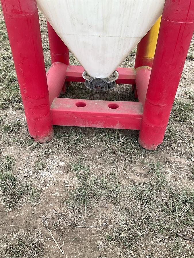 Used Snyder Flow Master Hopper