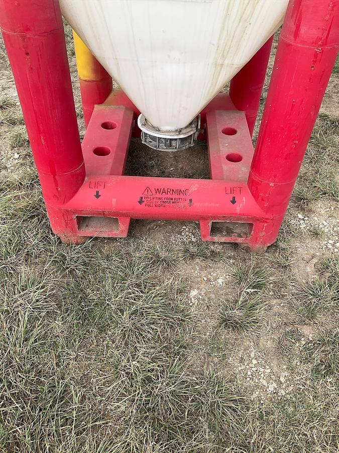 Used Snyder Flow Master Hopper