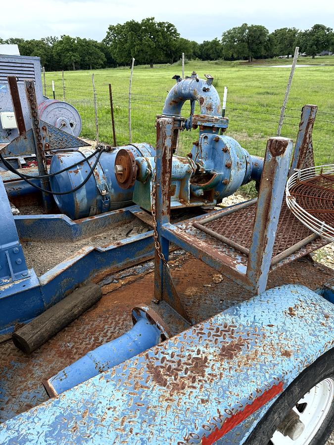 Used Trailered Detroit Engine, Water Pump