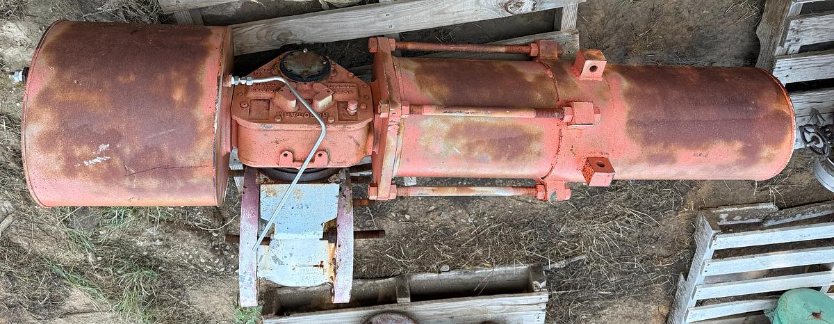 Used  Robotarm Pneumatic Actuator with 8" Valve