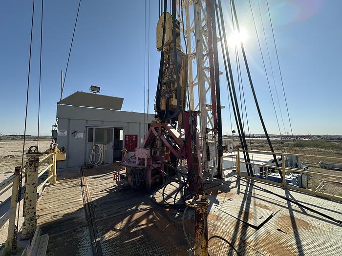 Used 2006 Loadcraft 1000HP Trailer Mounted, Skidding SCR Drilling Rig