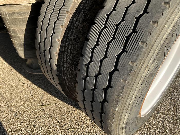 Used 2010 Dorsey 3 axle rolling tail trailer