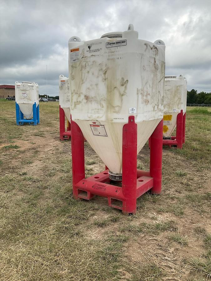 Used Snyder Flow Master Hopper