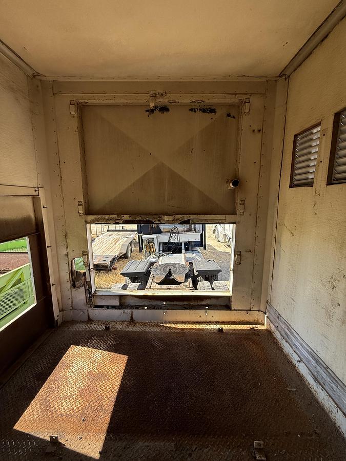 Used 1999 Hyundai Work Trailer