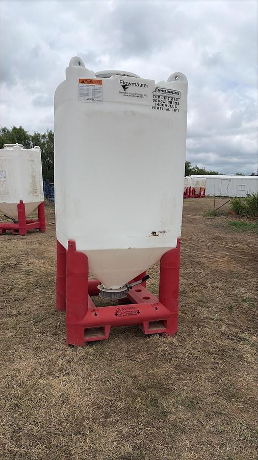 Used Snyder Flow Master Hopper