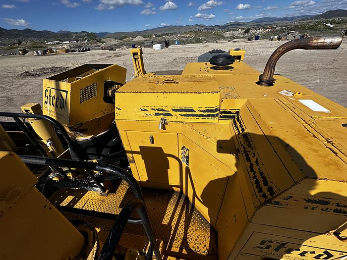 Used 2006 Gomaco GT3600 Curb & Gutter Machine