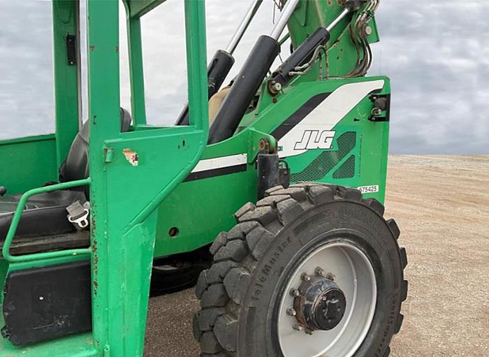 Used 2014 JLG SkyTrak 10054