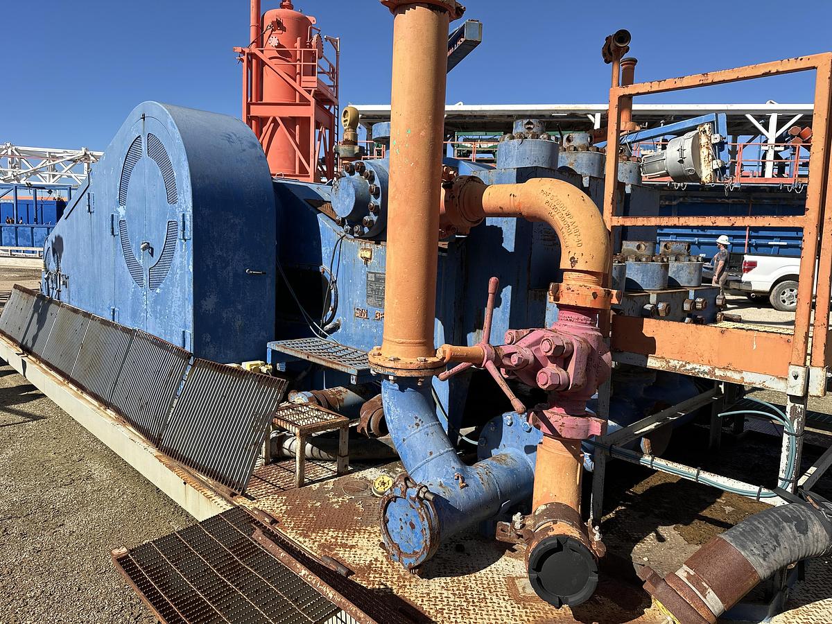 Used NOV IDEAL RIG 1500 HP WALKING DRILL RIG