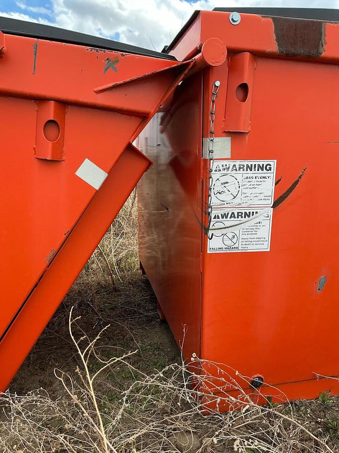 Used Ameri Kan Model 301 Dumpster 