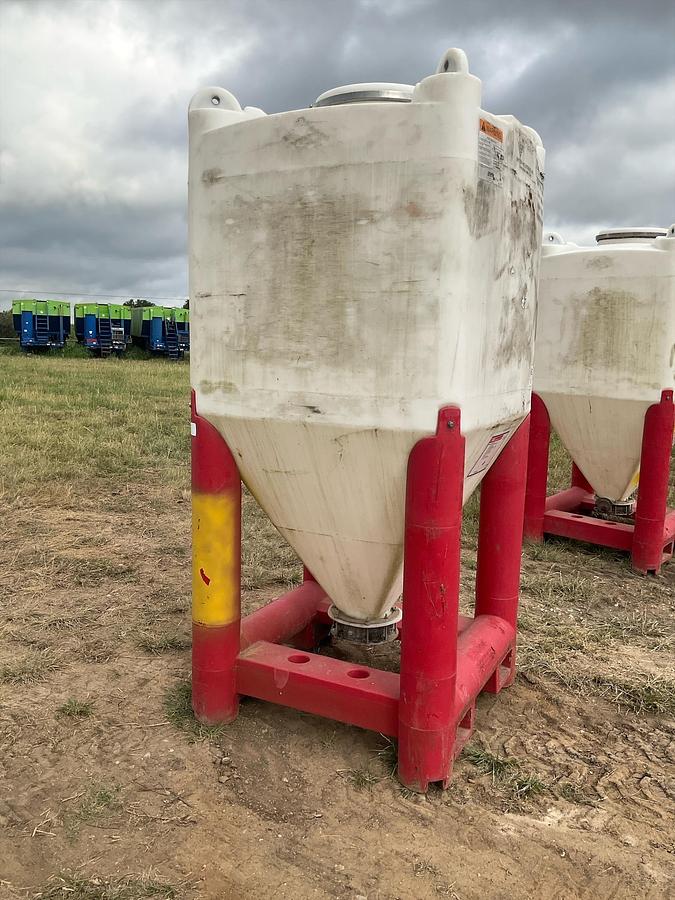 Used Snyder Flow Master Hopper