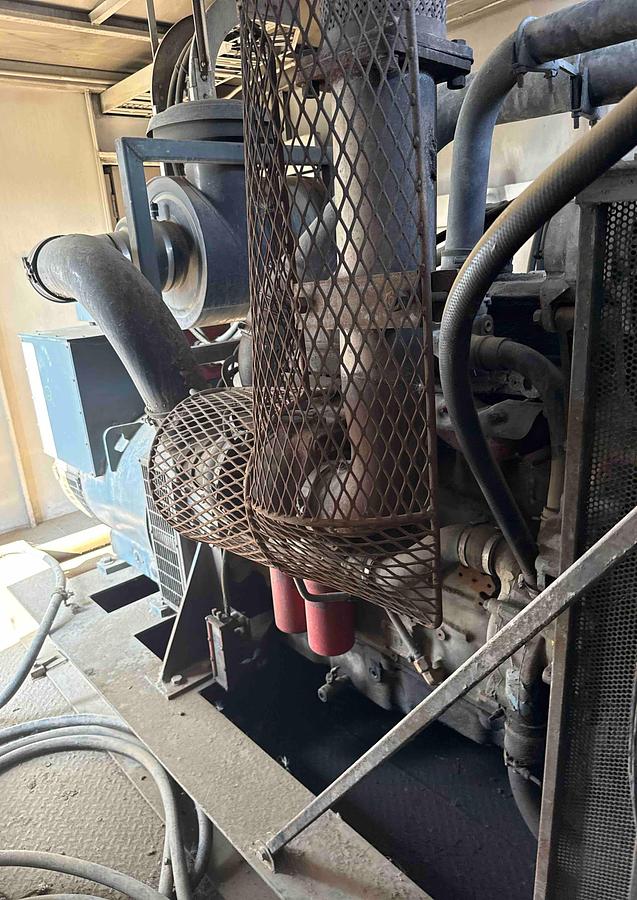 Used Tesco Top Drive House W/Detroit Diesel Series 60 500KW Diesel Generator Set