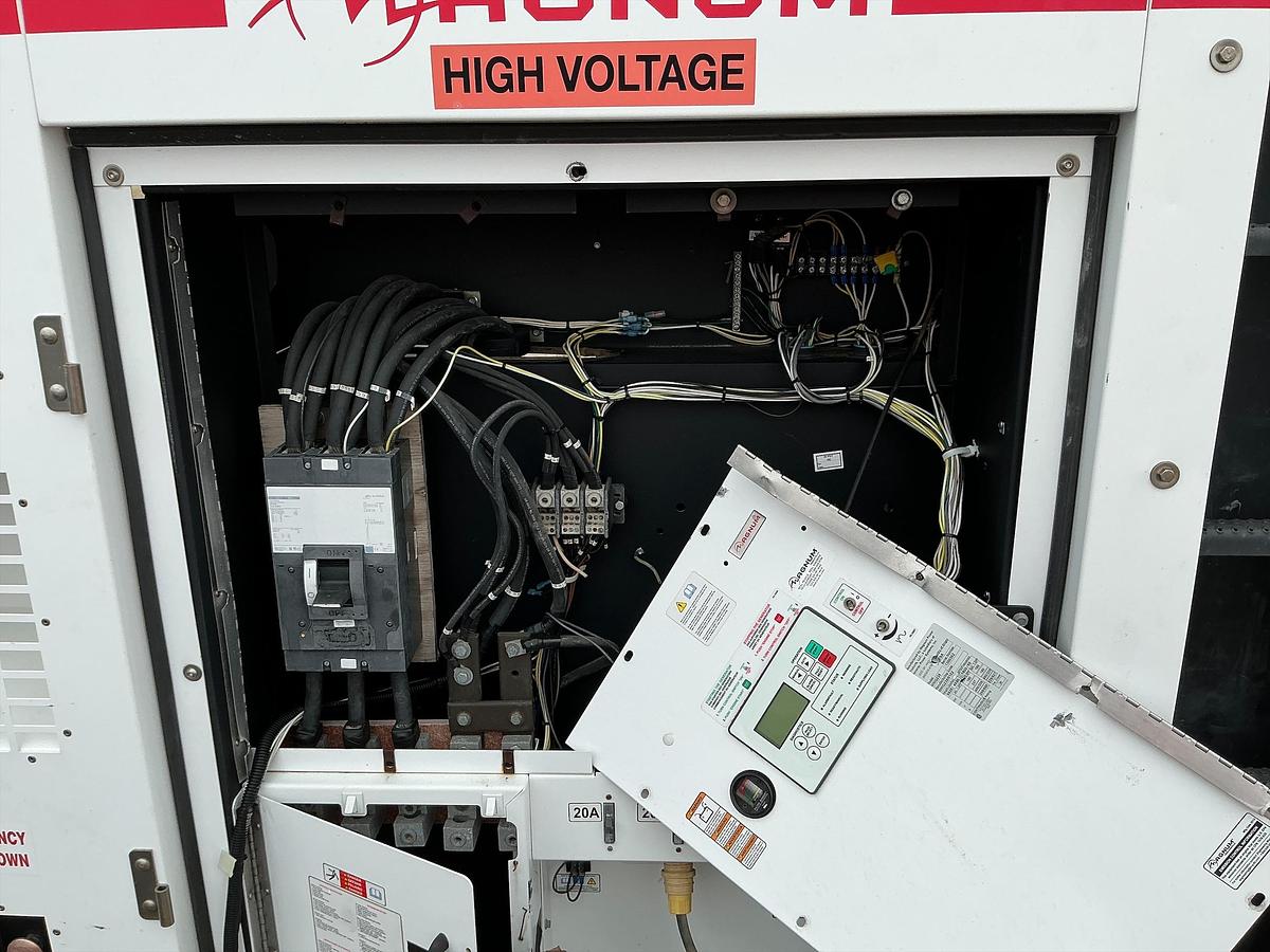 Used Magnum Magna-Plus Generator 235 
