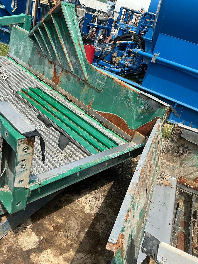 Used Derrick Shaker