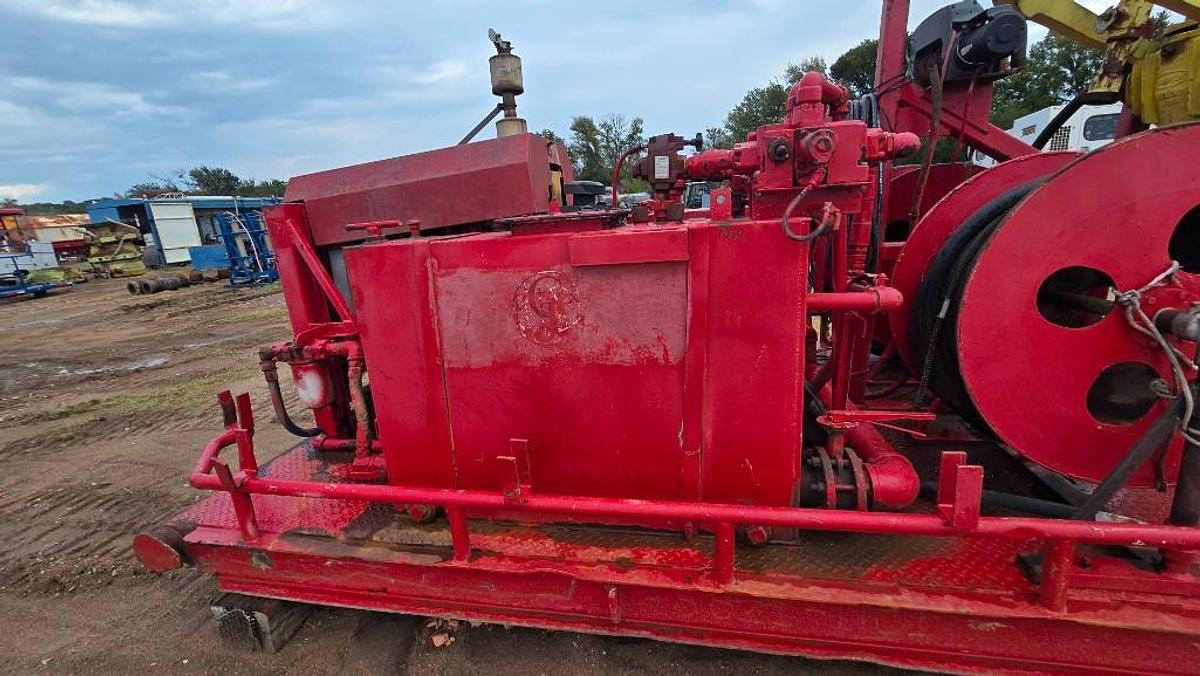 Used BOWEN 80 TON 2.5 POWER SWIVEL P/B CATERPILLAR C4.4, SKIDDED