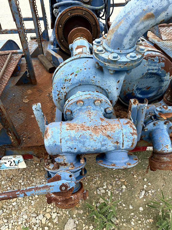 Used Trailered Detroit Engine, Water Pump