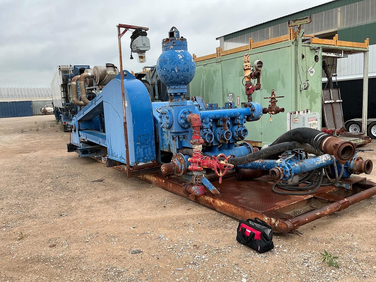 Used 2007 Sinocan MD8 Triplex Mud Pump