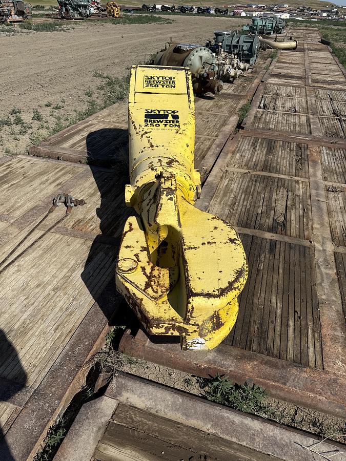 Used Sky top Brewster 250T