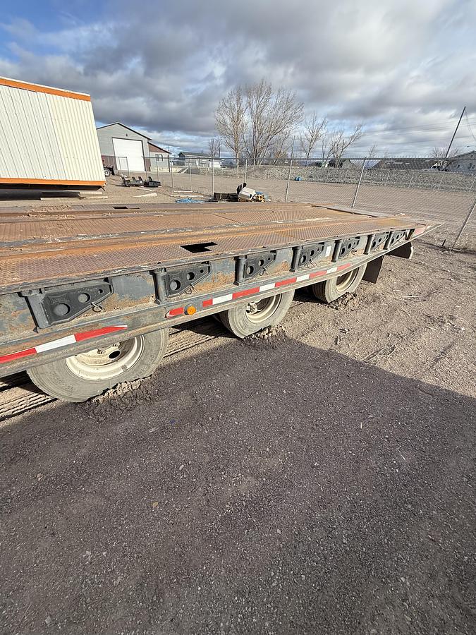 Used 1999 Landoll 50 Ton Tilt-Deck 