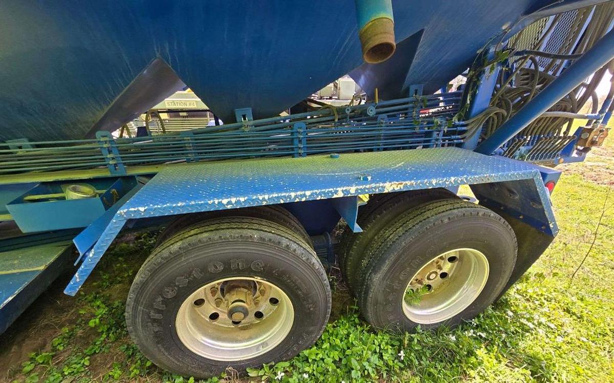 Used 2012 APPCO FS-40 T/A SAND HOG TRAILER