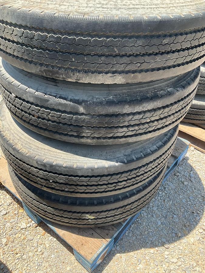 Used Firestone F5561 