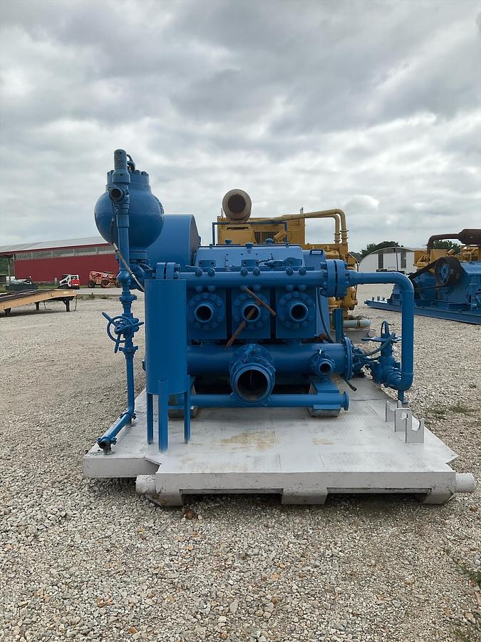 Used XMJ 1000HP Mud Pump