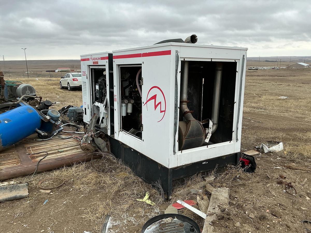 Used Magnum Magna-Plus Generator 235 