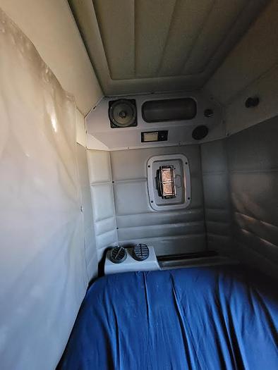 Used 2006 Peterbilt ISX 378