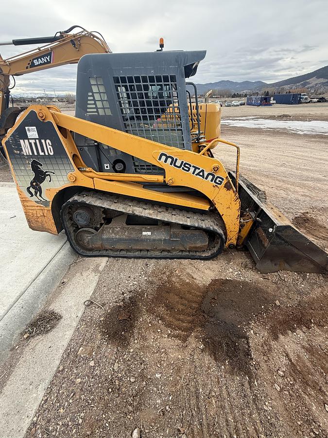 Used 2004 Mustang MTL 16 Skid Steer