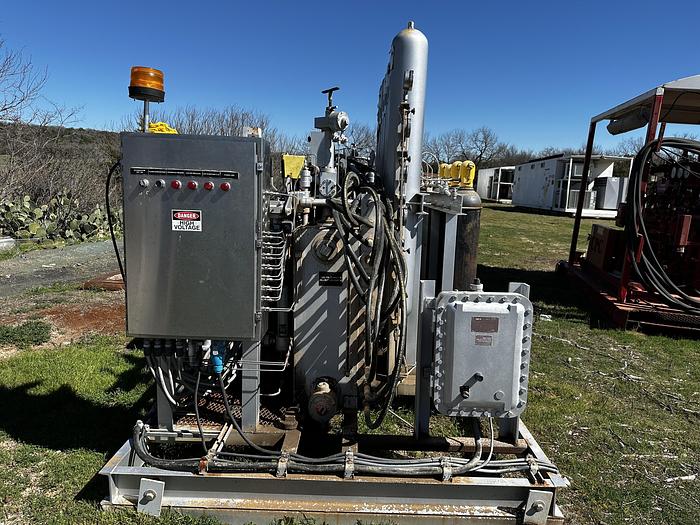 Used Accumulator Six station closing unit