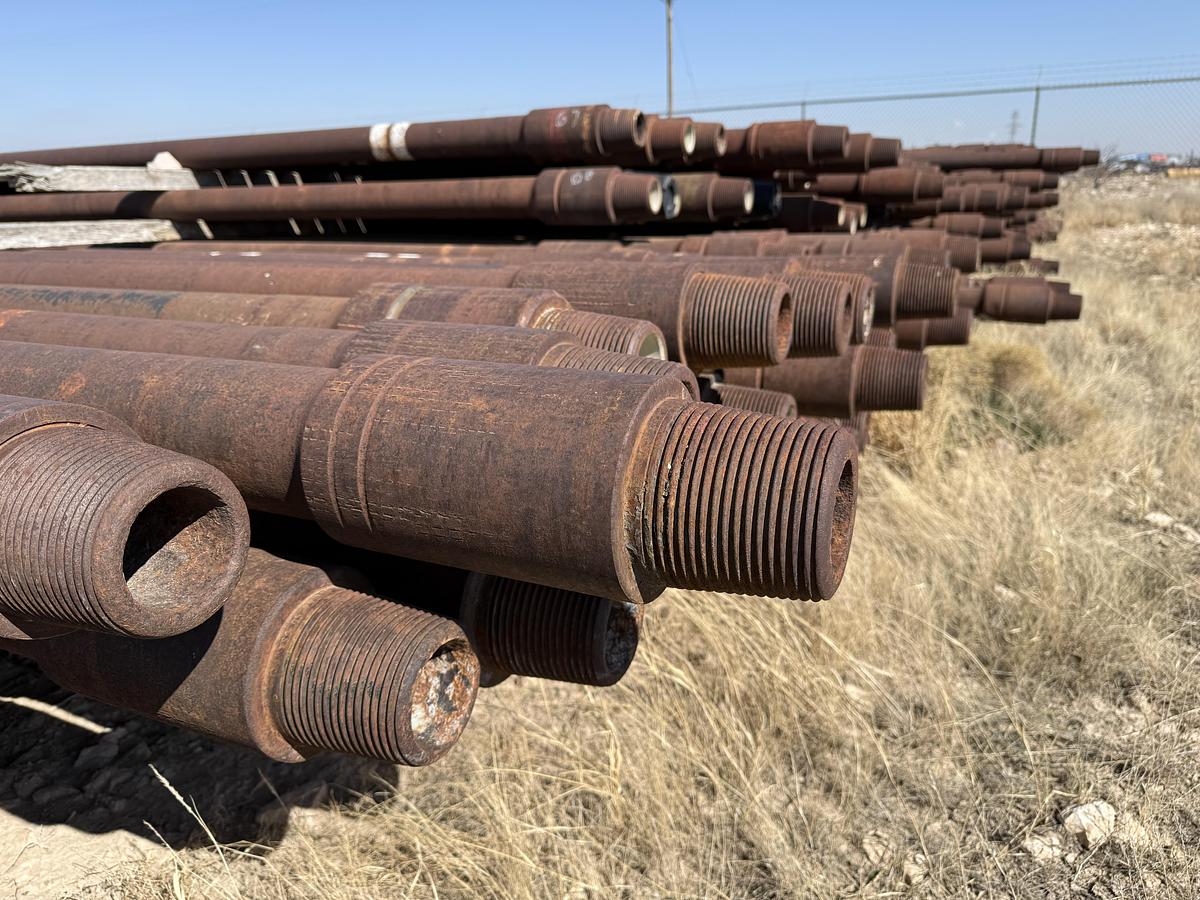 Used Drill Pipe 4-1/2 in - X-95 - Rack 32