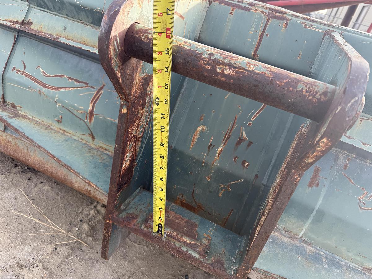 Used 2008 GEHL 8FT Bucket