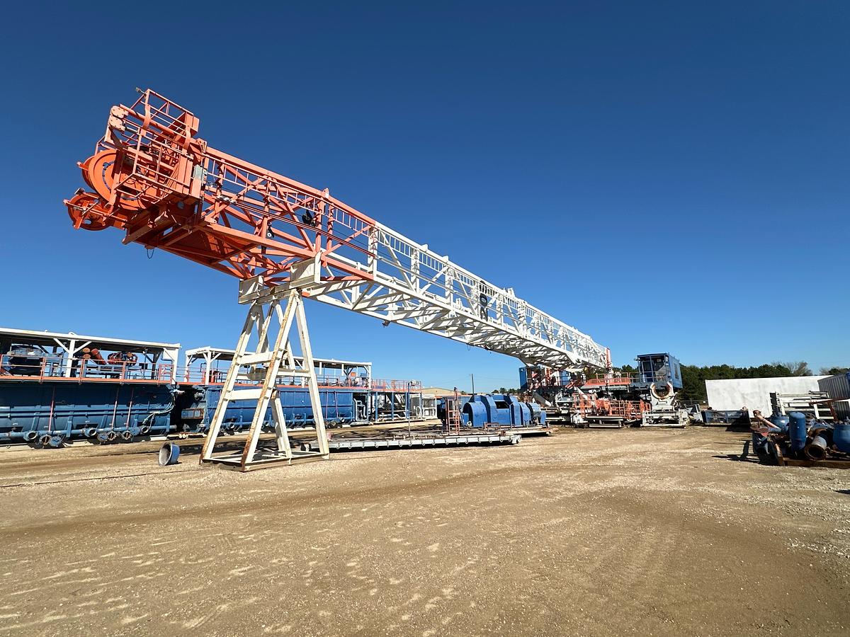 Refurbished NOV IDEAL RIG 1500 HP WALKING DRILL RIG