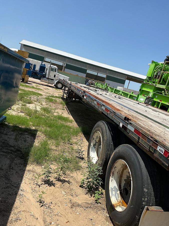 Used 2007 Fontaine 48’ Flatbed Trailer