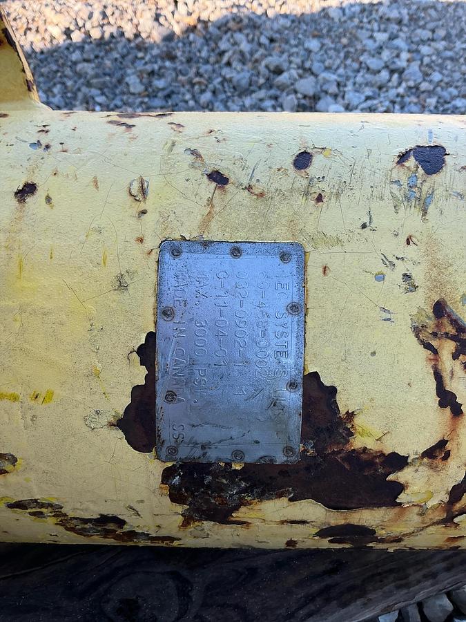 Used Hydraulics Cylinders x2 with Mounts