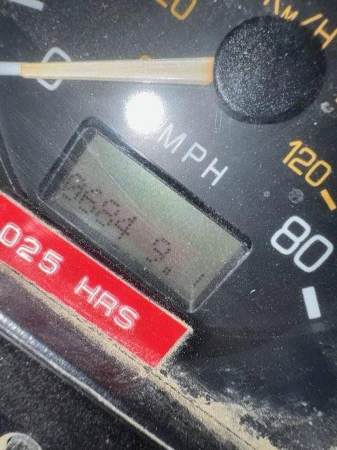 Used 2000 Volvo Rapid Rail Single-Axle Automated Side-Loader