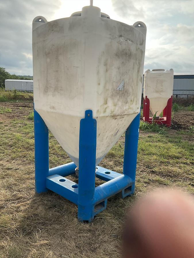 Used Snyder Flow Master Hopper