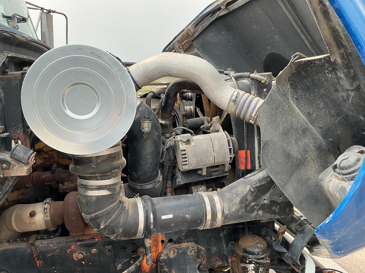 Used Ford 2000 Gallon Water Truck