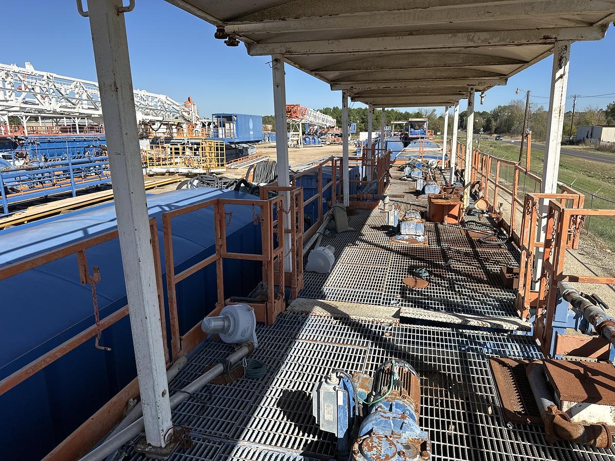 Used NOV IDEAL RIG 1500 HP WALKING DRILL RIG