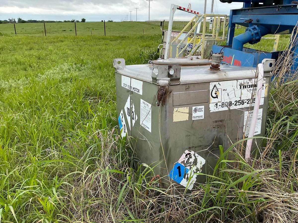 Used Snyder 300 Gallon Fuel Tank 