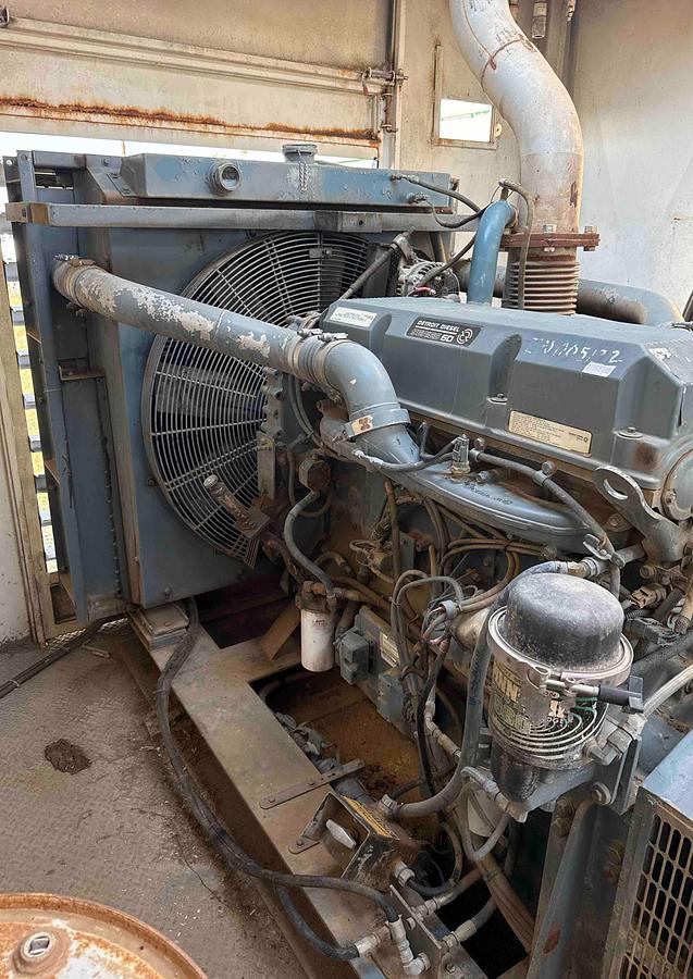 Used Detroit Diesel Series 60 600KW Diesel Generator Set