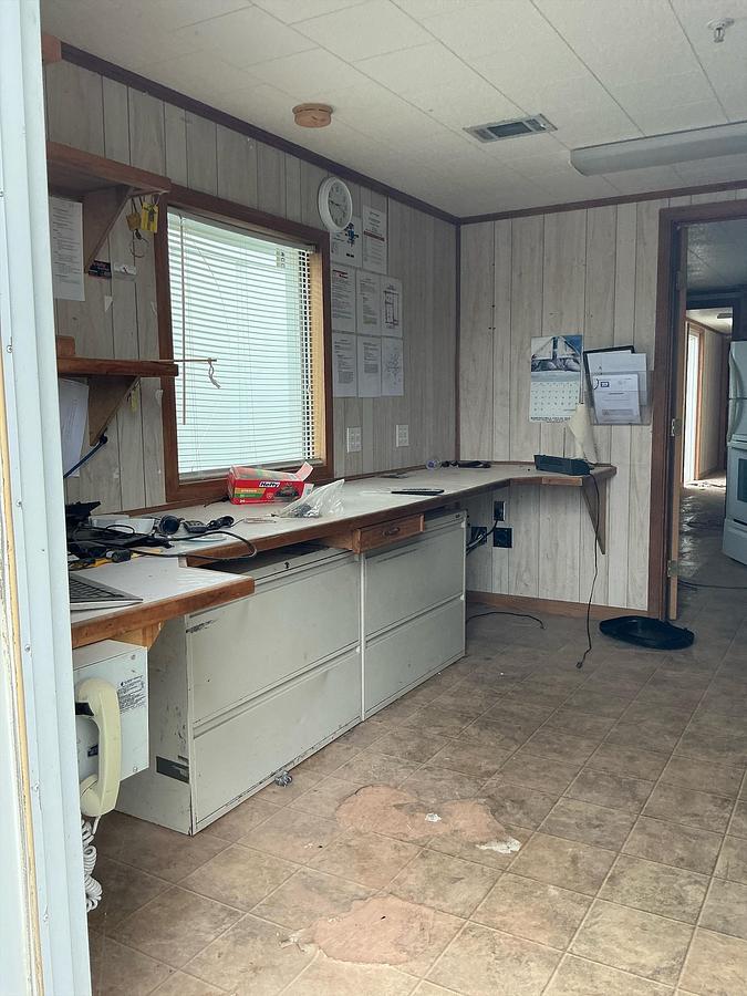 Used 2011 Man Camp DBI